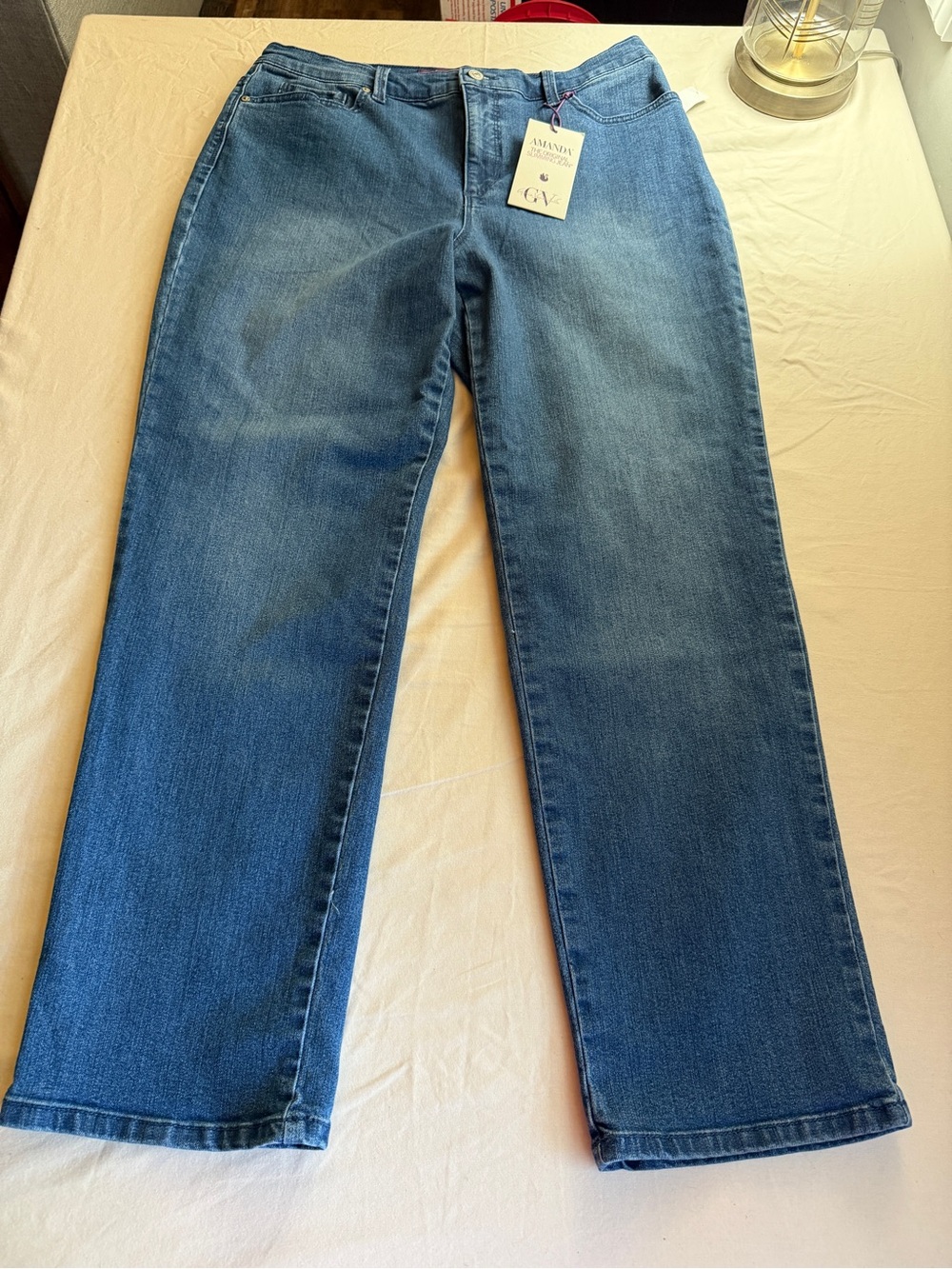 Gloria Vanderbilt - Amanda Style Jeans in Medium Blue Wash